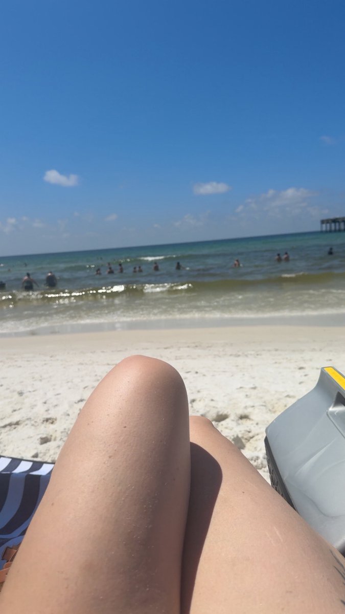 Laura Strachan tweet media