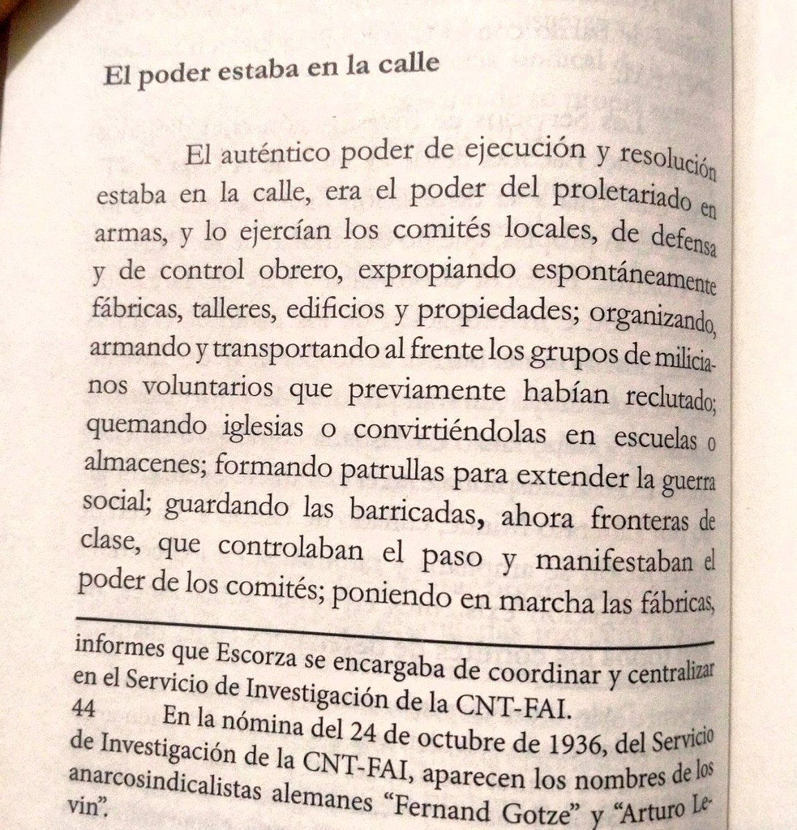 Nen__17's tweet image. Durante las primeras horas del 19 de Julio en Catalunya, la autoorganización de clase a través de CNT aplastó al fascismo.

&quot;Las barricadas, ahora fronteras de clase..&quot;
