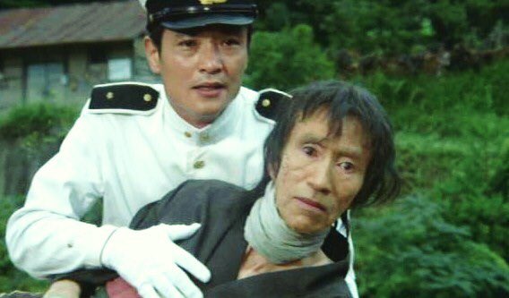 ddg175myoukou88's tweet image. 今日7月20日は俳優 緒形拳さんのお誕生日です。ご存命であれば88歳になられます。新国劇の辰巳柳太郎に師事、1965年大河ドラマ「太閤記」で注目され、映画、テレビなどで活躍。ドラマ「必殺仕掛人」の藤枝梅安役や映画「八甲田山」「鬼畜」「復讐するは我にあり」などに出演。