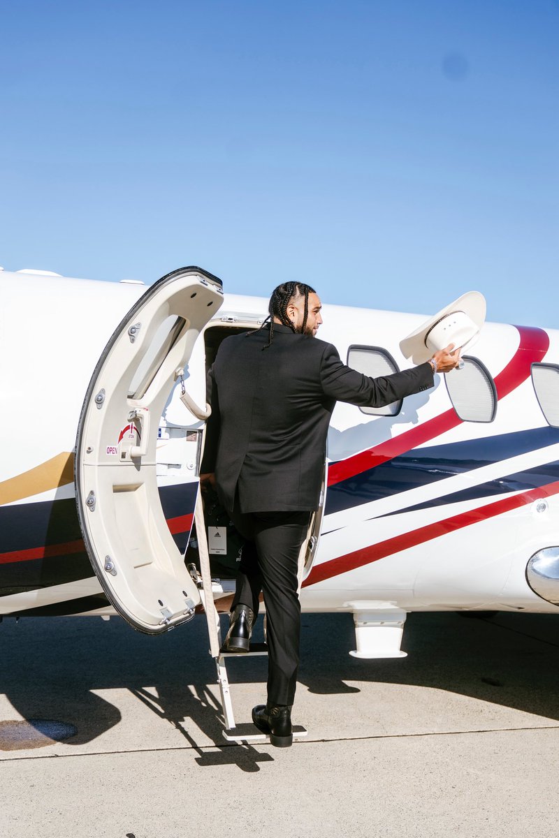 SacHornetsFB's tweet photo. 𝙏𝙃𝘼𝙉𝙆 𝙔𝙊𝙐🛫

 Huge thank you to Steve Patterson for allowing us travel in style to the Big Sky Media Day 😎

#StingersUp | #GoGoSacramento https://t.co/hqt03TQ13U