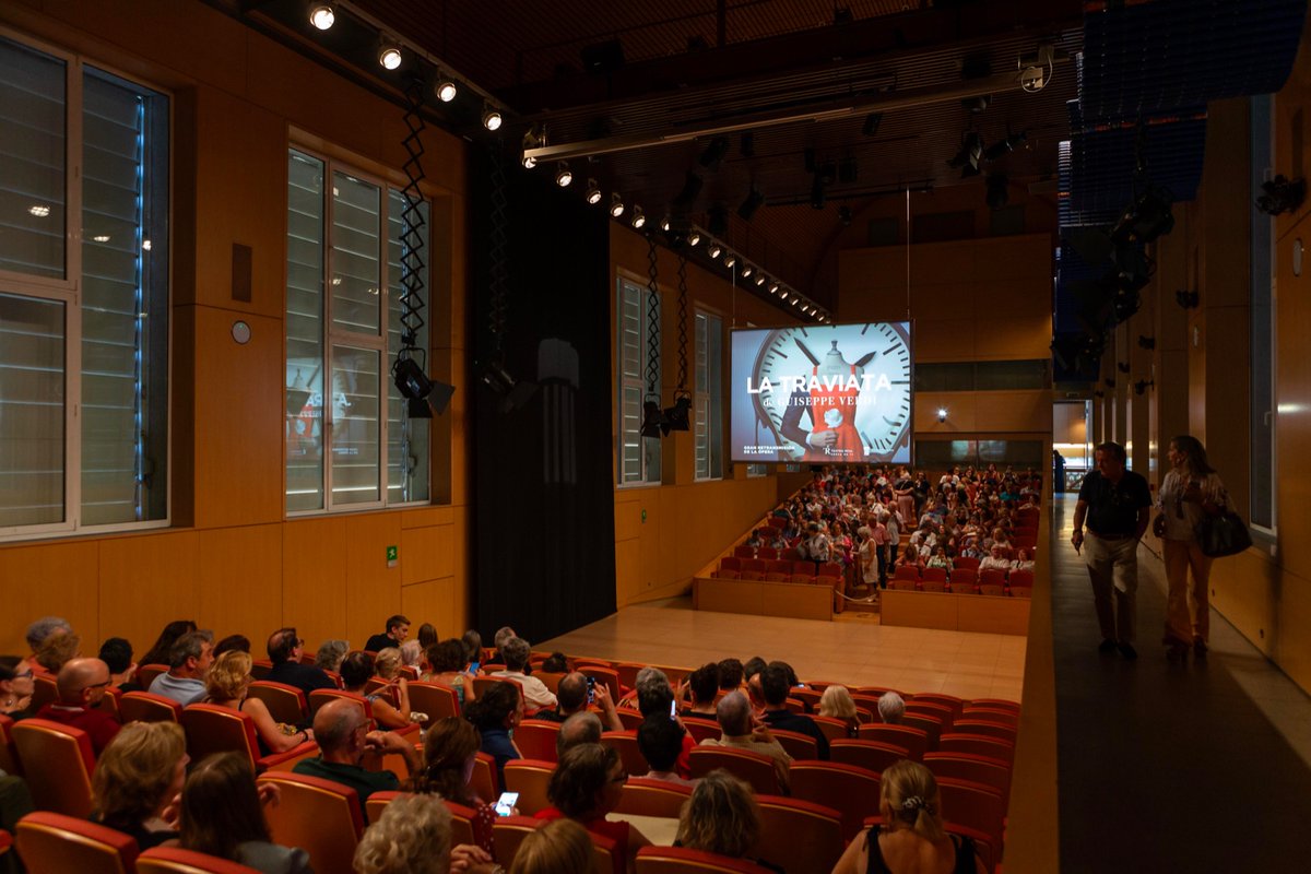 Fundación Canal (@fundacioncanal) on Twitter photo <a href="/Teatro_Real/">Teatro Real</a> Estamos encantados de colaborar nuevamente con el fabuloso equipo de Teatro Real <a href="/Teatro_Real/">Teatro Real</a> y abrir nuestro auditorio para que en él suenen estas bellísimas notas. ¡Muchas gracias a todos los que nos estáis acompañando!
#ÓperaLaTraviataEnDirecto #SemanadelaÓpera <a href="/Teatro_Real/">Teatro Real</a> Estamos encantados de colaborar nuevamente con el fabuloso equipo de Teatro Real <a href="/Teatro_Real/">Teatro Real</a> y abrir nuestro auditorio para que en él suenen estas bellísimas notas. ¡Muchas gracias a todos los que nos estáis acompañando!
#ÓperaLaTraviataEnDirecto #SemanadelaÓpera