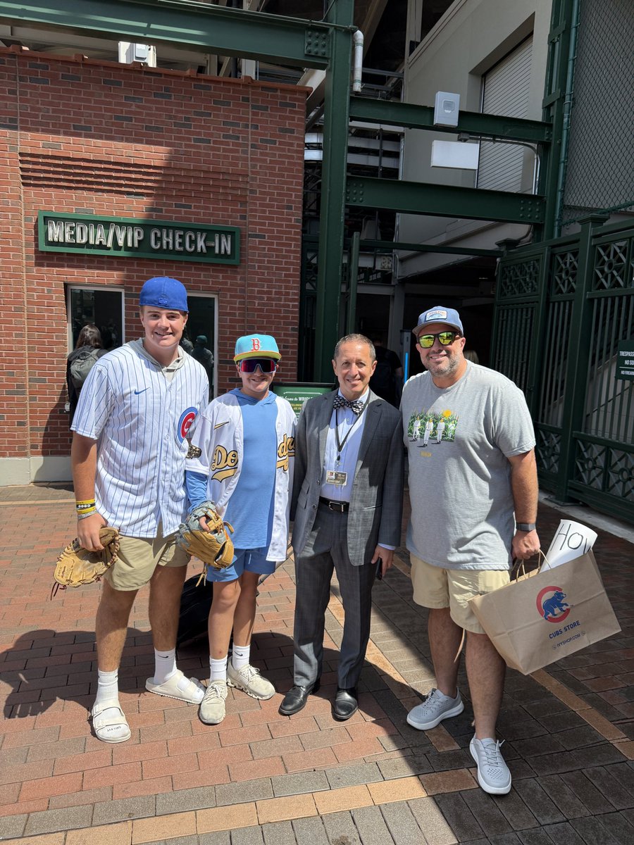 Jason Baker (@thejbakerera) on Twitter photo Met my guy <a href="/pgammo/">Peter Gammons</a> last Summer in Fenway then got a pic w/ <a href="/Ken_Rosenthal/">Ken Rosenthal</a> and my boys this Summer!! Thanks Ken!
Should’ve dropped him that <a href="/GarrettCrochet/">Garrett Crochet</a> & <a href="/Chris_Kirtland/">Chris Kirtland</a> nugget! 😉 Met my guy <a href="/pgammo/">Peter Gammons</a> last Summer in Fenway then got a pic w/ <a href="/Ken_Rosenthal/">Ken Rosenthal</a> and my boys this Summer!! Thanks Ken!
Should’ve dropped him that <a href="/GarrettCrochet/">Garrett Crochet</a> & <a href="/Chris_Kirtland/">Chris Kirtland</a> nugget! 😉