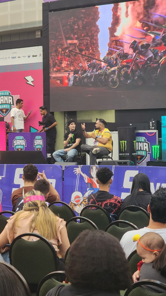 TACOCS's tweet image. é muito bom encontrar o pessoal que gosta da gente ❤️

obrigado @Sana_FCNB e @MonsterEnergy pelo convite e obrigado a todo mundo que foi lá me ver 💚