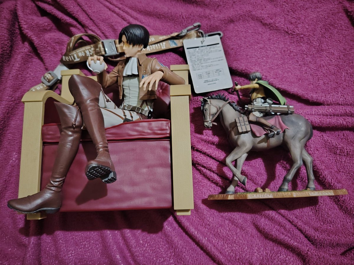 qilin_it's tweet image. 💥 FOR SALE: Levi Collectibles!
🍿 Popcorn Bucket – ₱1,800
🗡️ Ichiban Cavalry – ₱2,000
🔥 Get BOTH for just ₱3,500
📍 Bulacan|Can ship via J&amp;amp;T / LBC
🛒 DM to reserve or ask questions!
#ForSalePH #LeviAckerman #AttackOnTitan #AnimeMerchPH #CollectorsPH #LeviMerch #AnimeForSale