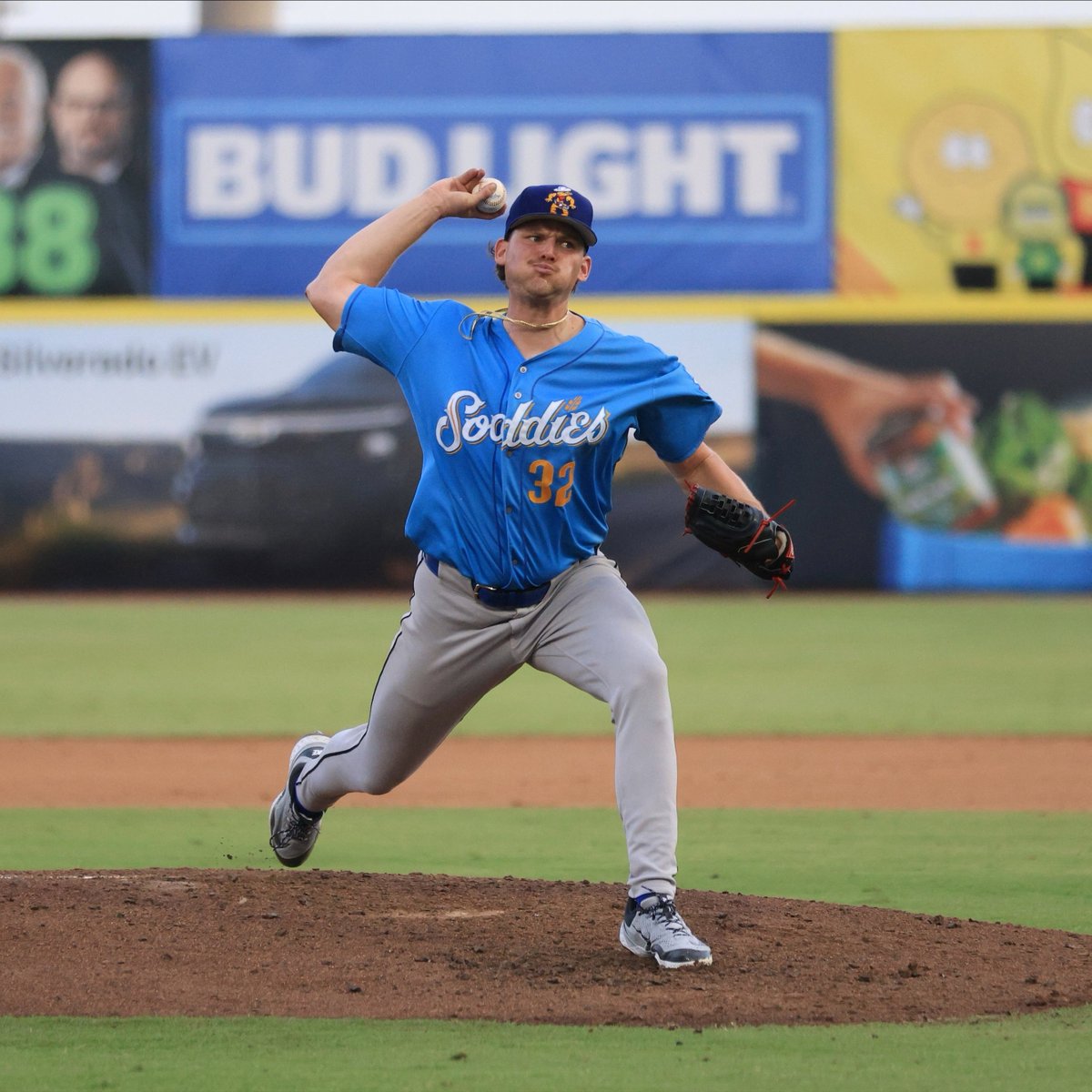 sodpoodles's tweet image. An angelic night from Roman Angelo 😇
6 IP | 2 H | 0 R | 2 BB | 6 K