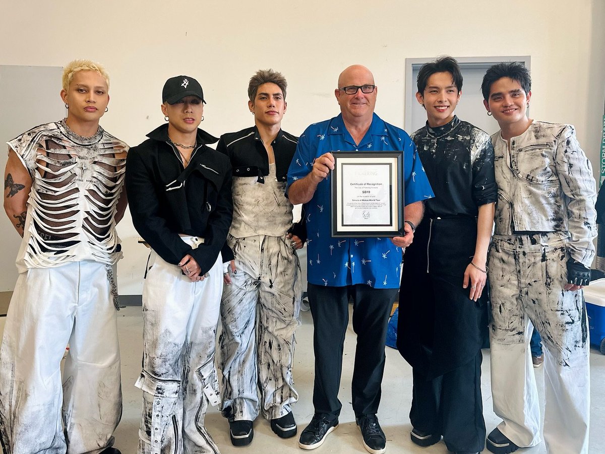 ishin 🍎 (@superbpaulo) on Twitter photo "It’s not every day you get world-class talent lighting up the stage in your own backyard. You’re always welcome in Pickering and our community can’t wait to see you again!" - Mayor Kevin Ashe
facebook.com/share/v/19N6Un…
SB19 TAKES ON TORONTO
<a href="/SB19Official/">SB19 Official</a> #SB19
#SaWWorldTourON "It’s not every day you get world-class talent lighting up the stage in your own backyard. You’re always welcome in Pickering and our community can’t wait to see you again!" - Mayor Kevin Ashe
facebook.com/share/v/19N6Un…
SB19 TAKES ON TORONTO
<a href="/SB19Official/">SB19 Official</a> #SB19
#SaWWorldTourON