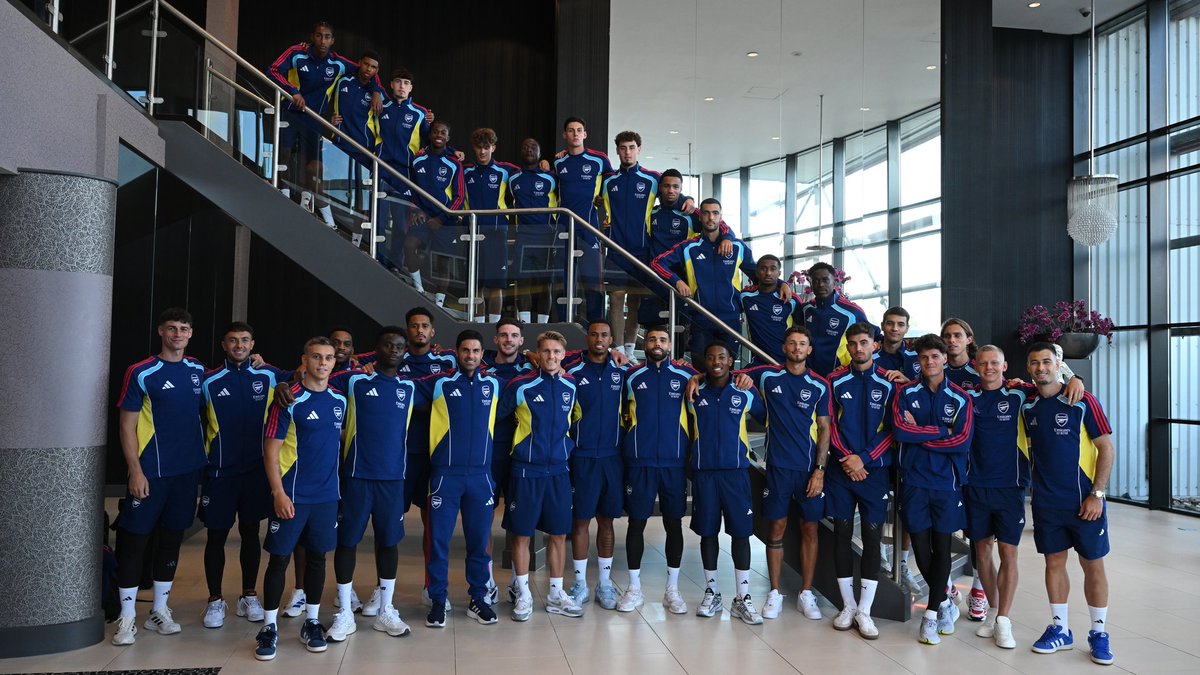 ArsenalCIV225's tweet photo. 🔴🗞️ Actu Arsenal - Samedi

✅ Mosquera officiellement Gunner
🏥 Jesus reste à Londres (reprise)
🇵🇹 Fabio Vieira vers Parme ?
🛫 Départ pour la tournée en Asie
⚽ Victoire 3-0 vs Watford (Havertz, Saliba, Norgaard 🔥)
🇮🇪 Accord proche pour Victor Ozhianvuna (16 ans)
🕗 Gyökeres https://t.co/0CsHbgOv6P