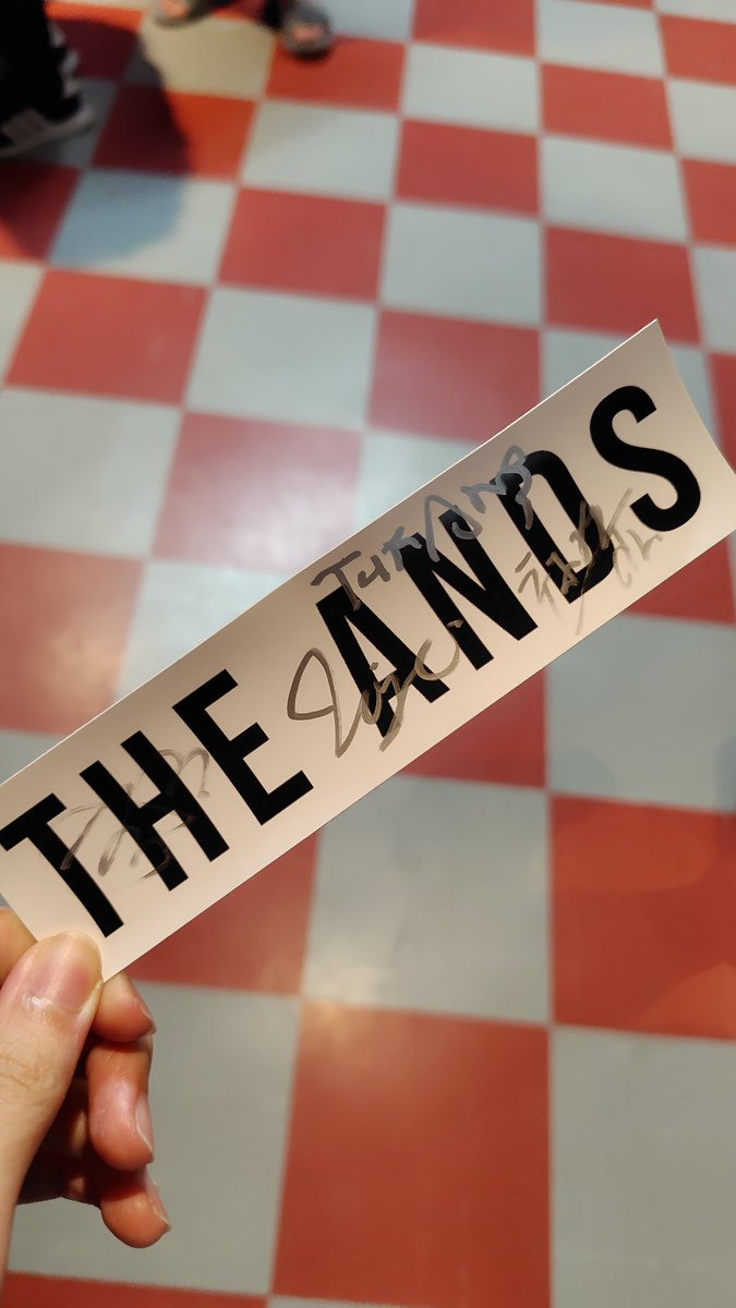 THE ANDS <a href="/THEANDS_JPN/">𝗧𝗛𝗘 𝗔𝗡𝗗𝗦</a>

塩井さんからいそがいさん <a href="/naofumiisogai/">𝗡𝗮𝗼𝗳𝘂𝗺𝗶 𝗜𝗦𝗢𝗚𝗔𝗜</a> との繋がりあるよって教えてもらって、おすすめしてもらったバンド、実際目の前でライブを見れてほんとかっこよかった

対バンできなかったのは悔しいけど、いつか同じステージに立てるようにまた頑張ります🥁