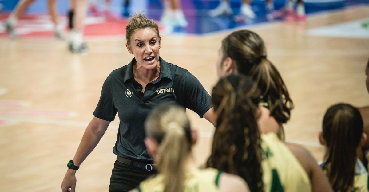 TheSydneyFlames's tweet image. ONE WIN AWAY 🥇
Flames' @Renae_Camino and her @BasketballAus Gems are into the @FIBA under 19s World Cup final, after defeating Canada 87-75.
📰: sydflames.com/3vatk8ap
Watch the gold medal game from 4am AEST Monday ➡️ sydflames.com/2p846hcz
#BringTheHeat