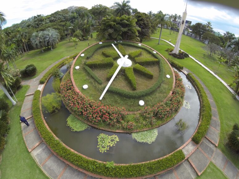 Es un deber nacional de los dominicanos  la protección de  nuestro <a href="/JardinBotanicRD/">Jardín Botánico RD</a> ante el intento de ser reducido por parte del presidente <a href="/luisabinader/">Luis Abinader</a> <a href="/AmbienteRD/">Ministerio de Medio Ambiente RD</a>.

#Verde
#jardinbotanico