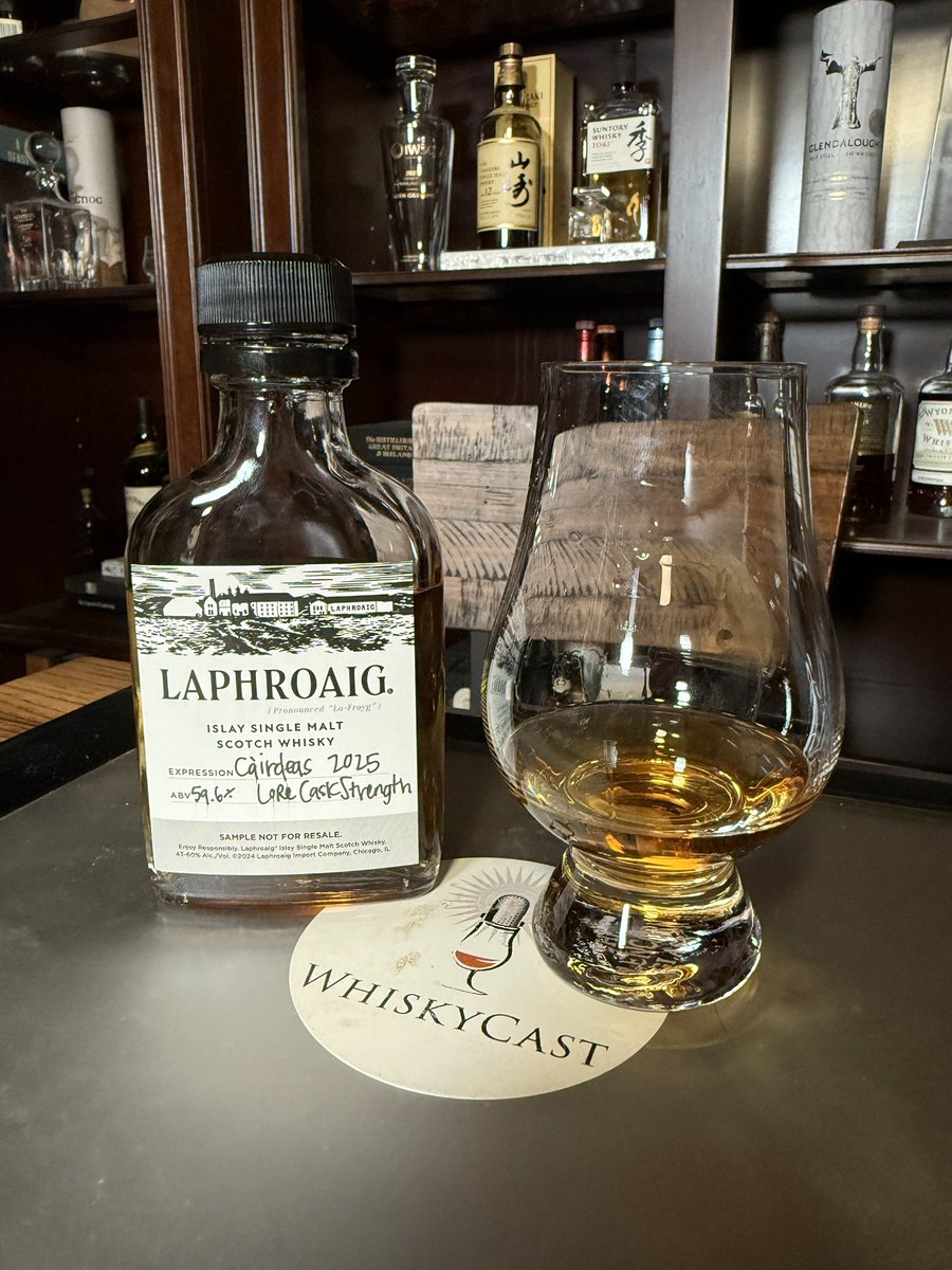 Tonight’s #saturdaynightsip is the 2025 Laphroaig Cairdeas Lore cask strength. Full of peat, creosote, and iodine…just the way a Laphroaig should be!