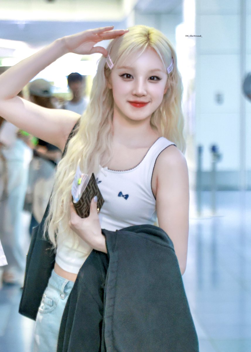 IM_theTrend_'s tweet image. 20250720 HNDโ๏ธ
Cute๐ถ๐ฆ
#์์ด๋ค #IDLE #GIDLE
#SOYEON #์์ฐ #YUQI #์ฐ๊ธฐ