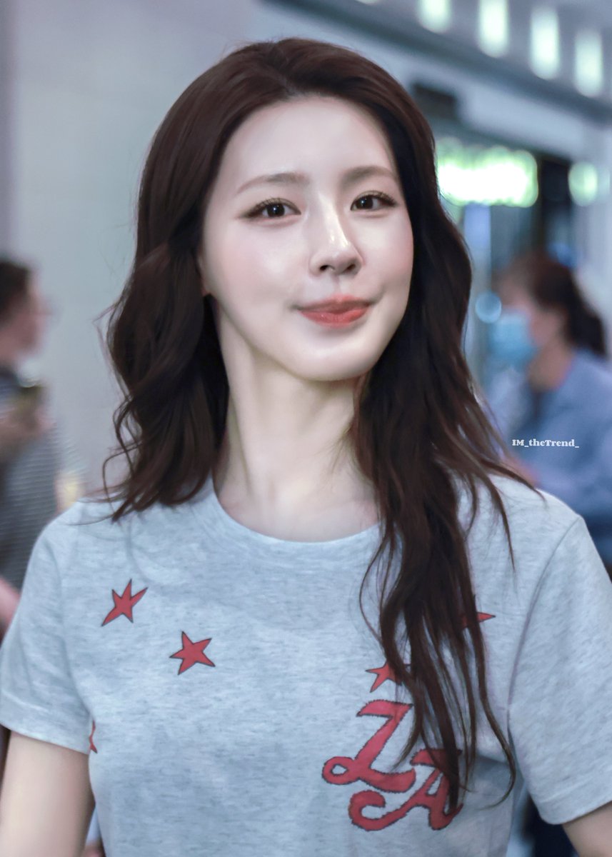 IM_theTrend_'s tweet image. 20250720 HNDโ๏ธ
Yeppi yeppi๐ฐ
#์์ด๋ค #IDLE #GIDLE
#MIYEON #๋ฏธ์ฐ