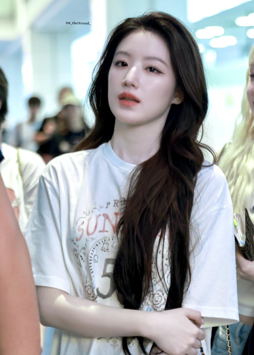 IM_theTrend_'s tweet image. 20250720 HNDโ๏ธ
์๊ณ ํ์ด๐ฅ๐ค๐ป
#์์ด๋ค #IDLE #GIDLE
#SHUHUA #์ํ