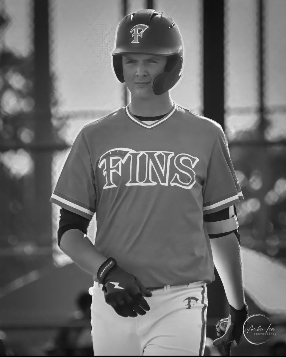 DerekWeaver22's tweet image. Travel ball season stats.
Batting
AB 74 AVG .311 H 23 RBI 20
Pitching 
IP 22.2 ER 7 SO 23 ERA 2.172
BAA .176
Fielding 1st base
PO 93 FPCT .944

@PrepBaseballIN @BUncommitted @PB_Uncommitted @uncommittedBBs @UncommittedUsa @indhssports @INDSportsReport @BaseballSAHS