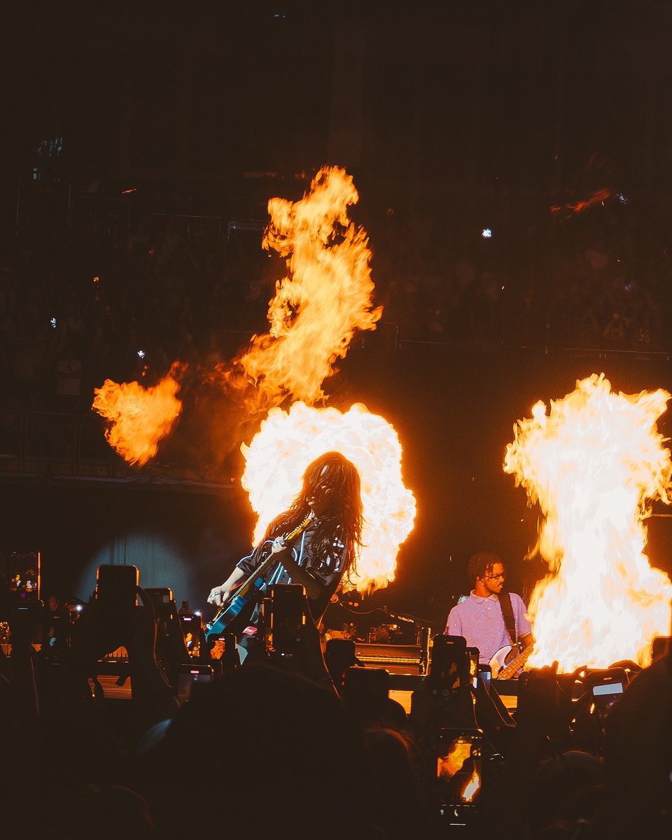 The Hit Me Hard And Soft Tour with <a href="/billieeilish/">billie eilish</a> 🧡 Night 5 &amp; 6 at the O2 Arena!