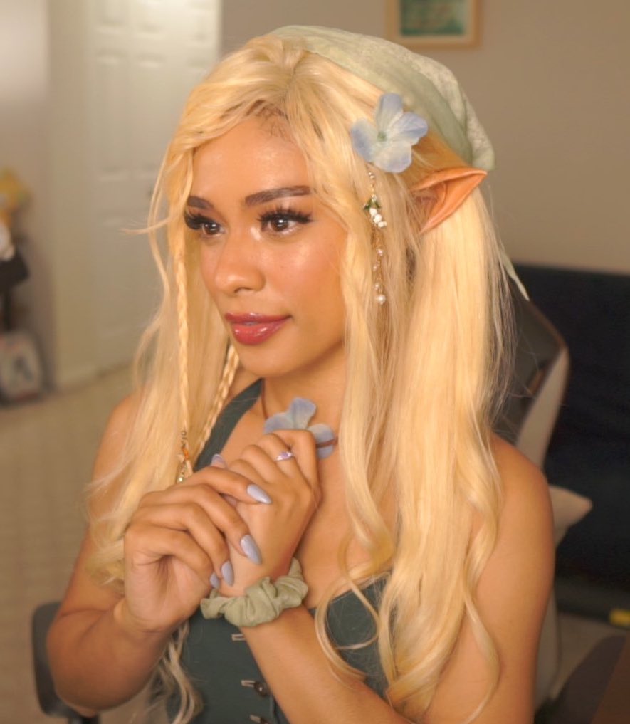 Knimbley 🌷🦢 Soft-Spoken Lorekeeper tweet media