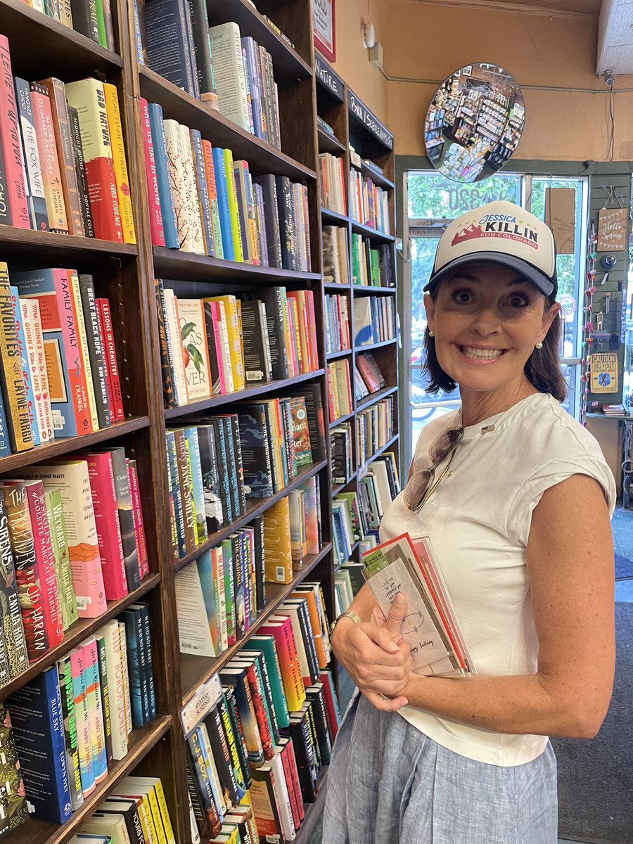 killinforco's tweet image. Today for 719 day, I got to stop by some of my favorite small businesses here in Colorado Springs. Small businesses are the backbone of our community and in Congress, I'll make sure they can grow and thrive.