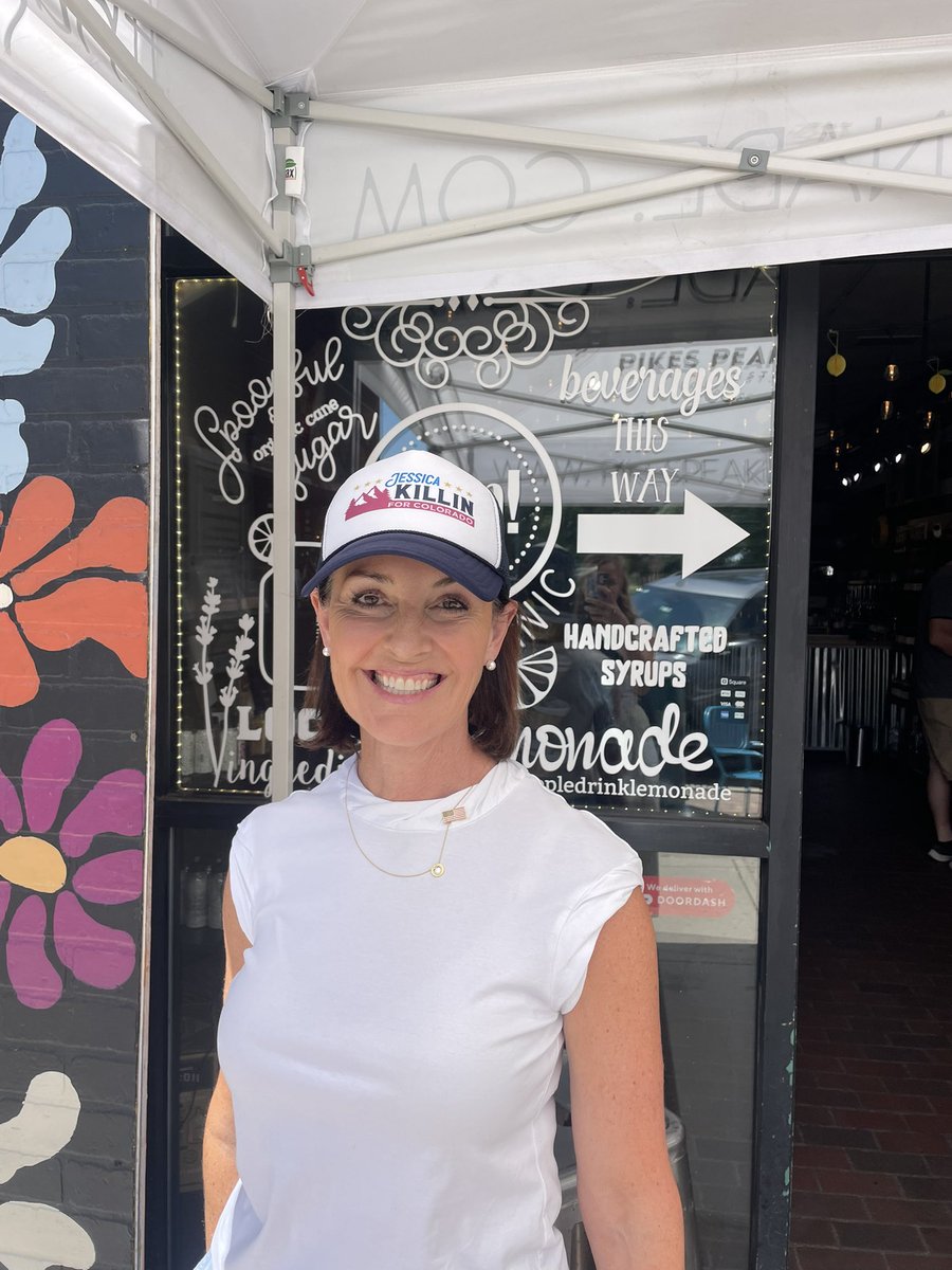 killinforco's tweet image. Today for 719 day, I got to stop by some of my favorite small businesses here in Colorado Springs. Small businesses are the backbone of our community and in Congress, I'll make sure they can grow and thrive.
