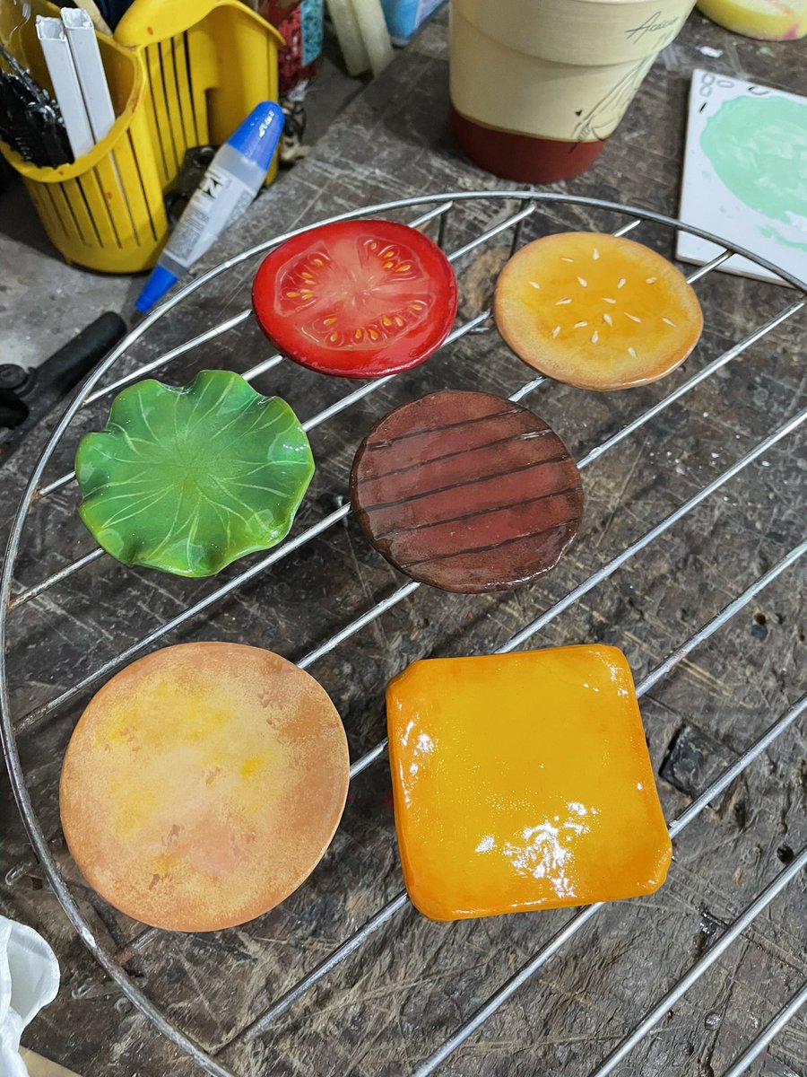 Eu tô aprendendo a fazer arte com as moes!!!!