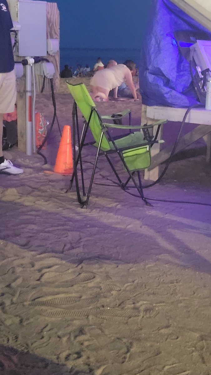 NorthKoreanPuss's tweet image. Can you spot the creeps? 🤣
Our kids playing football on the beach around this couple laying in the middle of the area trying to hook up the kids were playing in. The kids won the war and they gave up 🤣
