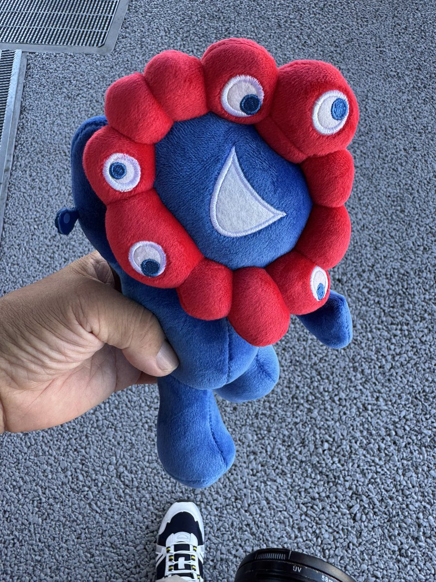 kogunfuntou's tweet photo. 今日は久しぶりに西ゲート9時
そしてミャクミャクくじが西ゲートの西に移動したので、ミャクミャクくじ初挑戦！
今まで日本館横だったので西ゲートから入ってたら着いたら長蛇の列で諦めてたけど西ゲートだと便利！
入場まで時間がかかったけど9:35入場！
さて結果は⁉️
#EXPO2025
#ミャクミャクくじ https://t.co/WN4EmUIhek