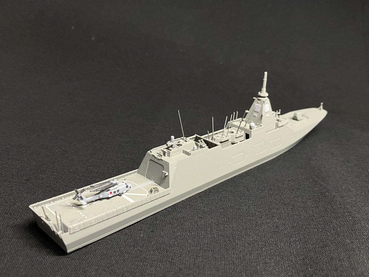 midori9A5FA9's tweet image. タミヤ ウォーターラインシリーズ 護衛艦みくま
完成ですわ〜〜!!
一昨年竣工したもがみ型護衛艦の4番艦ですわ
一部スナップフィットになってて、パチッとハマる感じが作ってて気持ちいいプラモでしたわ
#積みプラ崩し大会2025夏 #完成 #15個目