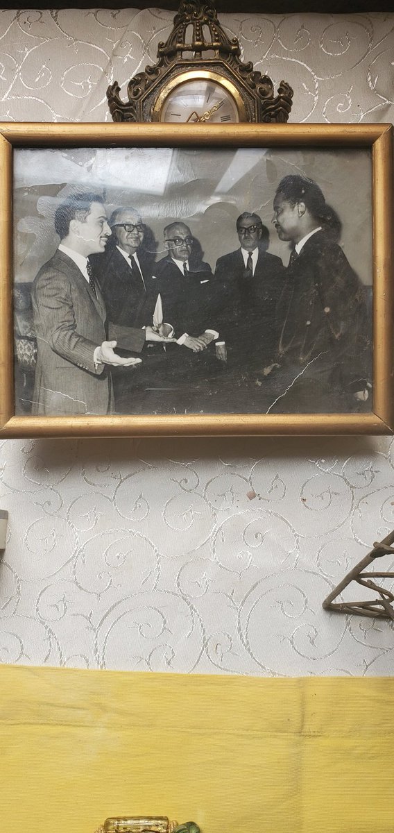 My father, Mustafa Medani Abbashar, with King Hussein of Jordan 🇸🇩 🇯🇴