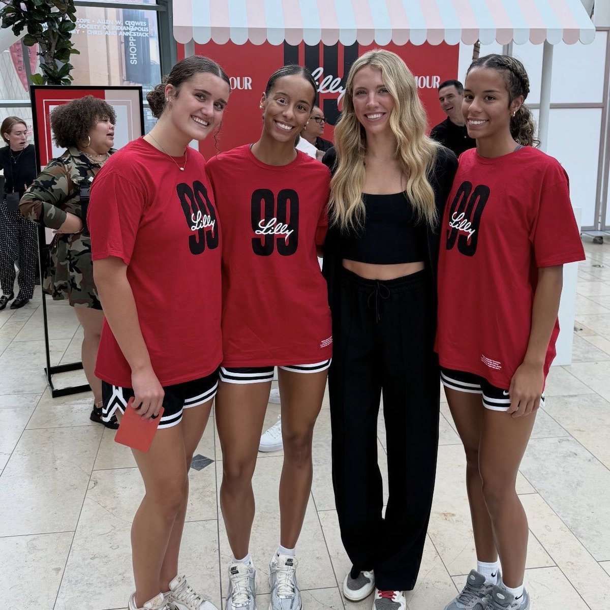 Lexie Hull and some Butler Bulldogs 🔥

#DawgsOnly