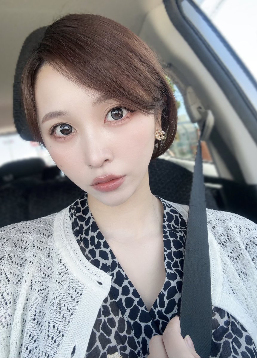 Lilium723's tweet image. OLENSのレインブラック盛れる🌙˖ ࣪⊹
今から父と鬼滅の刃を観てくるよーん