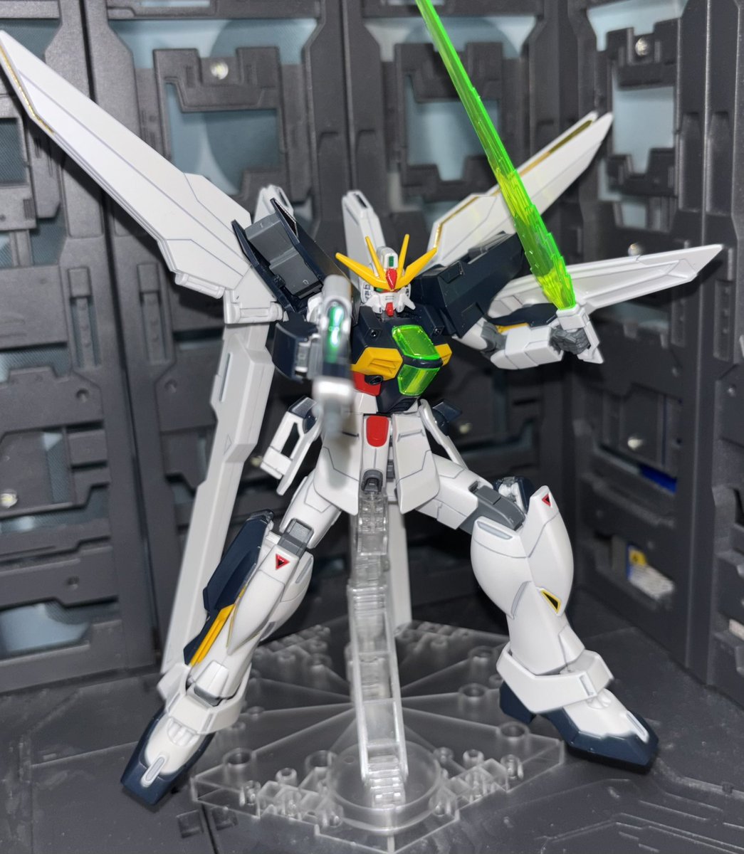 Hideyan021981's tweet image. 月は見えているか❓ガンダム売るよ‼️
パロディかと思ったら、機体はかっこいい✨✨
#ガンダムダブルエックス 完成❣️👏👏
#ガンプラ #めこ丸隊 #みりプラ
#ガンプラ好きとつながりたい