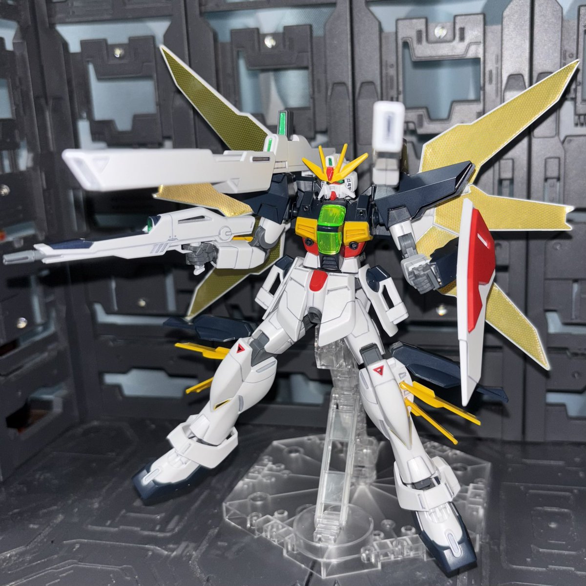 Hideyan021981's tweet image. 月は見えているか❓ガンダム売るよ‼️
パロディかと思ったら、機体はかっこいい✨✨
#ガンダムダブルエックス 完成❣️👏👏
#ガンプラ #めこ丸隊 #みりプラ
#ガンプラ好きとつながりたい