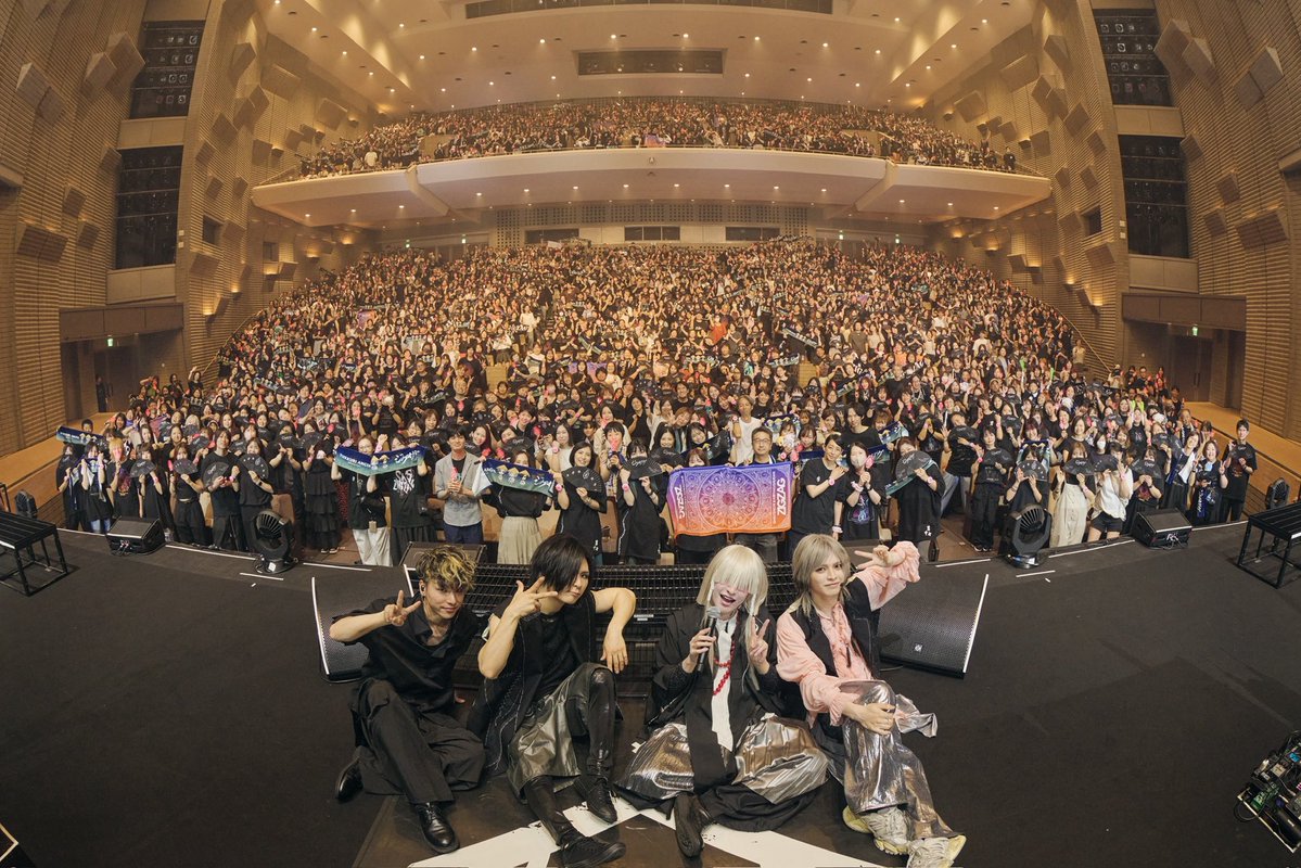 shintenchi0601's tweet image. ⛩47都道府県 ゆっくり行脚禊 〜第一弾〜⛩
【1/47】千葉公演
ありがとうございました🗾✨
次回の禊は…
7/25(金)
【和歌山】和歌山城ホール 大ホール
"47都道府県 ゆっくり行脚禊 〜第一弾〜"
photo by Reishi Eguma
#ジグザグゆっくり行脚禊2025
#SKSZIGZAG