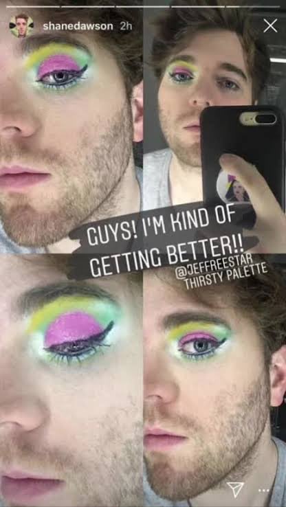 PeppermintKamz's tweet image. Whenever I think my winged liner is ass, I think about this picture and immediately feel better