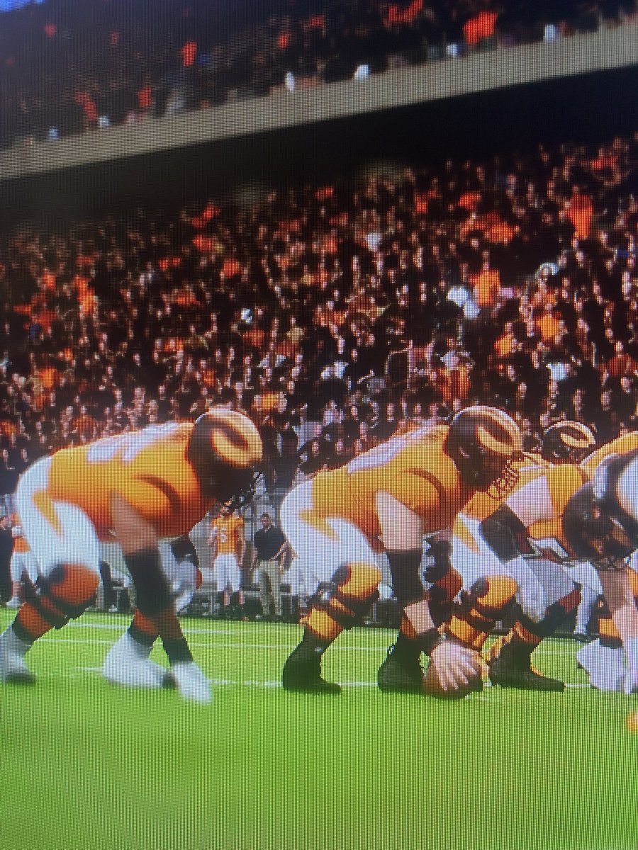 This was a fun one to create but the jackets are in the game! #OneHeartbeat <a href="/EASPORTSCollege/">EASPORTSCollege</a>