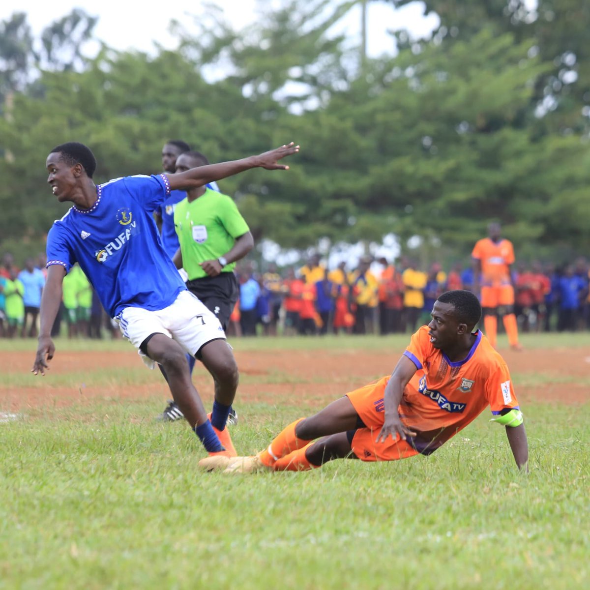 Mwirian1911's tweet image. FUFA Tv Cup 2025 | Qualifier Round, Return Leg 🏆
Butiki 🆚 Mwiri – Leg 2
🗓️ Sunday 20th July 2025
🕚 10 :00 AM
📍 Kira College Butiki Grounds
AGG: 1 – 1
#FUFATvCup | #ExcellenceInAcademicsAndSports
#MOBA
#MwiriLeague2025
Kulwa Katonda N'Eggwanga Lyaffe
@FUFATvCup
