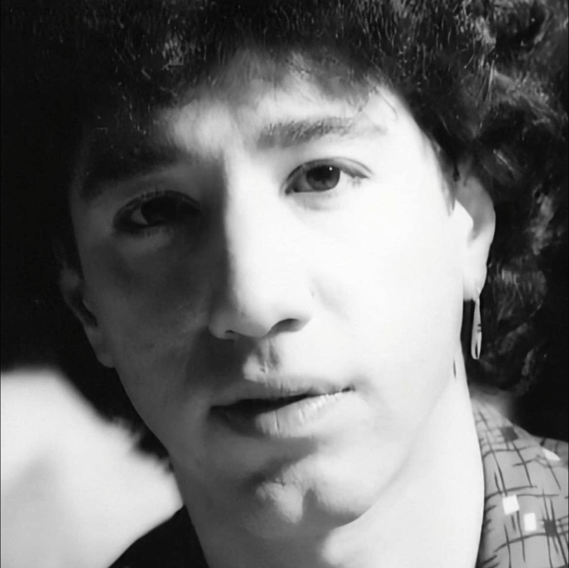 MAGNETMagazine's tweet image. Happy 70th birthday #HowieEpstein (#TomPettyAndTheHeartbreakers, @tompetty). R.I.P. One more day, one more night.
