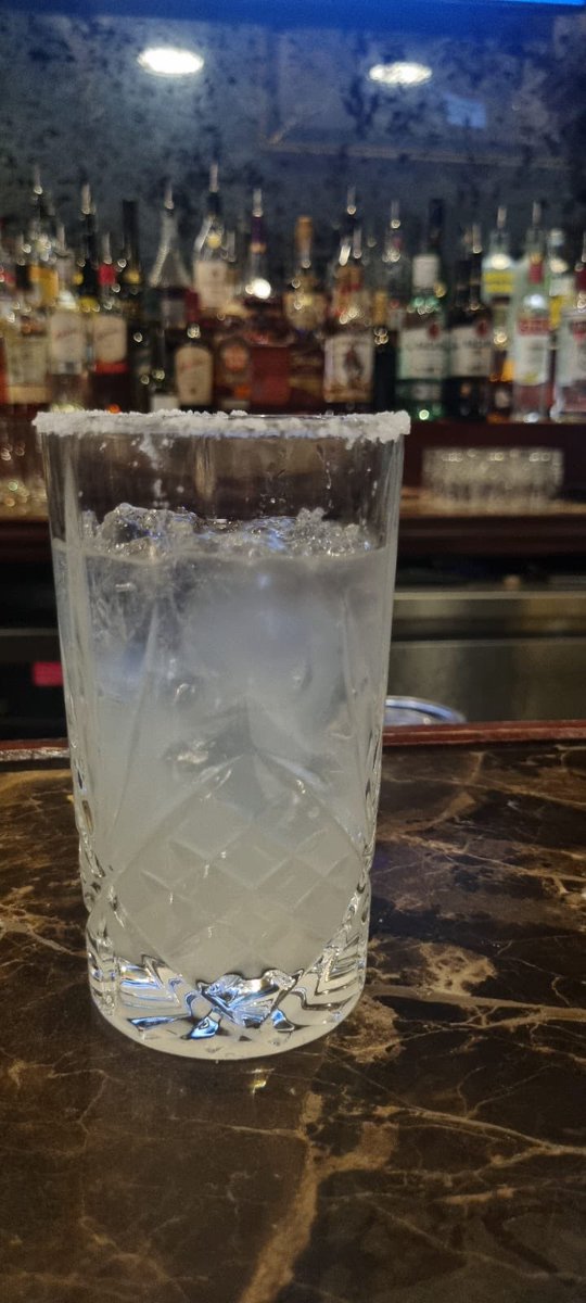 tripleplacer69's tweet photo. Parejitas de aquí a donde o que se hace en sabadrink?? https://t.co/L7IoaGf10n