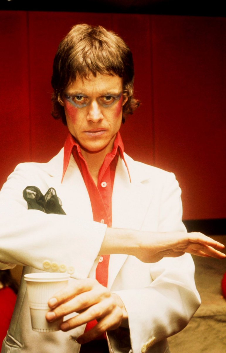 MAGNETMagazine's tweet image. Happy birthday @KimFowley (@TheRunaways). Born to be wild. Read #BrotherJT in MAGNET on #KimFowley’s “Lord Of Garbage”: magnetmagazine.com/2018/03/31/des…