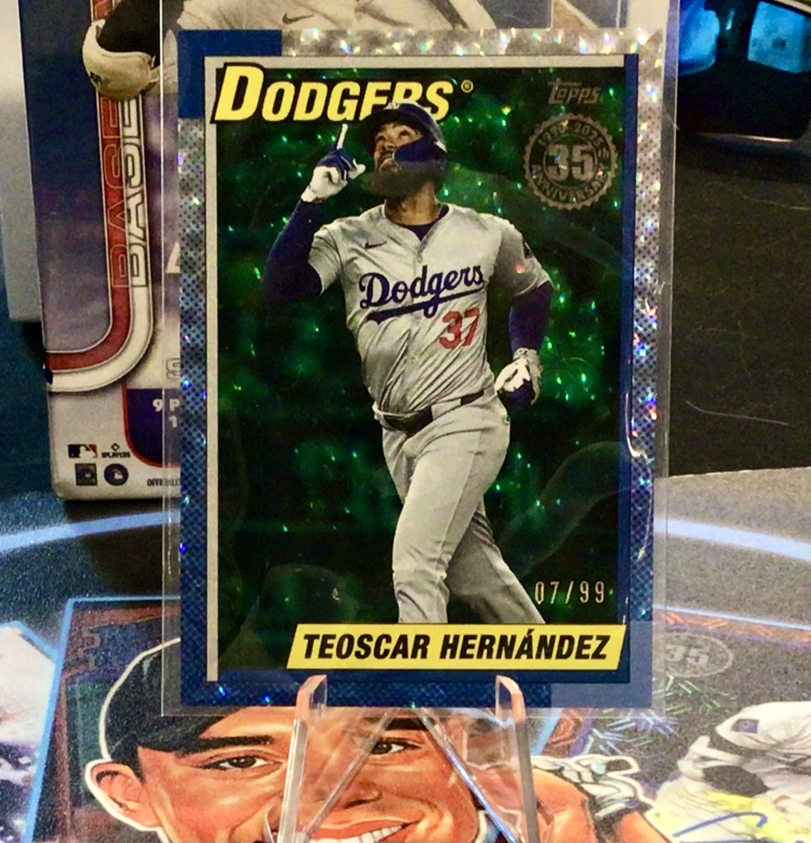 du47222292's tweet image. Today’s Giveaway: 2025 Topps Series 2 Teoscar Hernandez /99
Like✅Follow✅Repost✅
Tag a friend for more entries