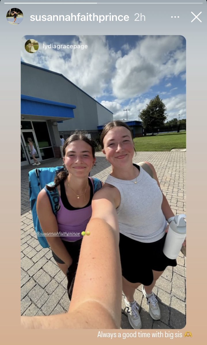 davideprince's tweet image. Susu playing an ITA Summer Circuit event & big Sis Lydia with her (coach Lydia now?!). I can’t tell you how much joy this pic brings me.