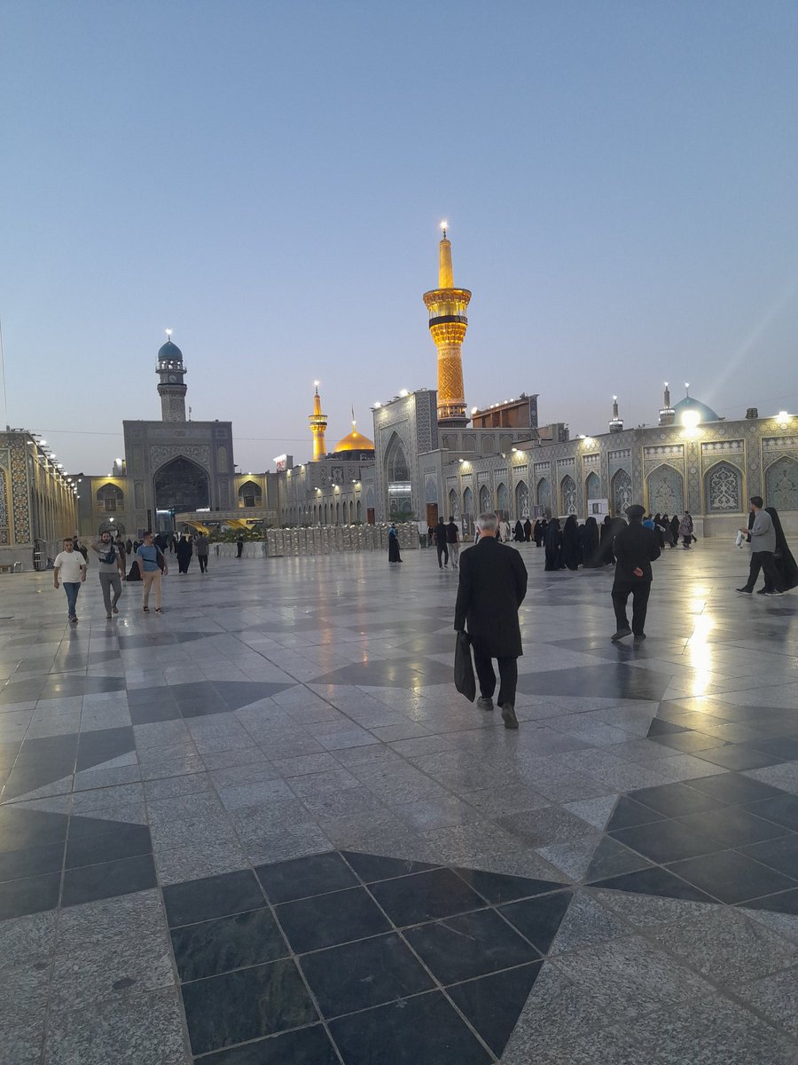 miss_mim_96's tweet image. هنوز نرفته دلتنگم....💔
السلام و علیک یا علی ابن موسیالرضا
#دیدار_آخر