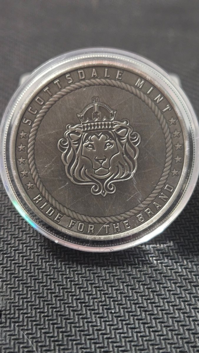 Privamint's tweet image. 🚨 GIVEAWAY TIME 🚨

We&apos;re giving away this 1oz Scottsdale Rifleman Round (Antique Finish) to one lucky person on our next live-stream! 

To enter:

🔔 Subscribe on YouTube

❤️ Like+Repost this post

#SilverStacking #Giveaway #ScottsdaleMint #PreciousMetals