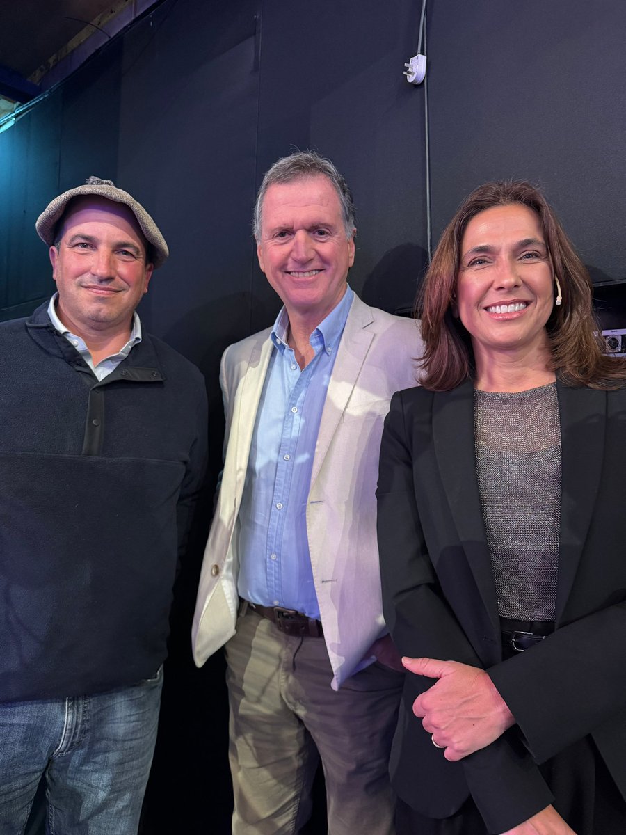 eugetale's tweet photo. Tenemos equipo, vamos con @PotenciaBA para la provincia de Buenos Aires 💪🏻

Con @fvlonigro y @pedrovigneau en @todonoticias https://t.co/ZKR4giLN5X
