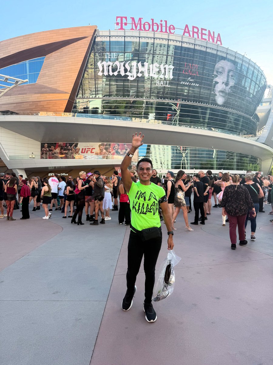 GagasKING's tweet image. We are here! I’ll be live at Instagram @/anthonyvillafan
MAYHEM BALL
LAS VEGAS FINAL SHOW
Day Three