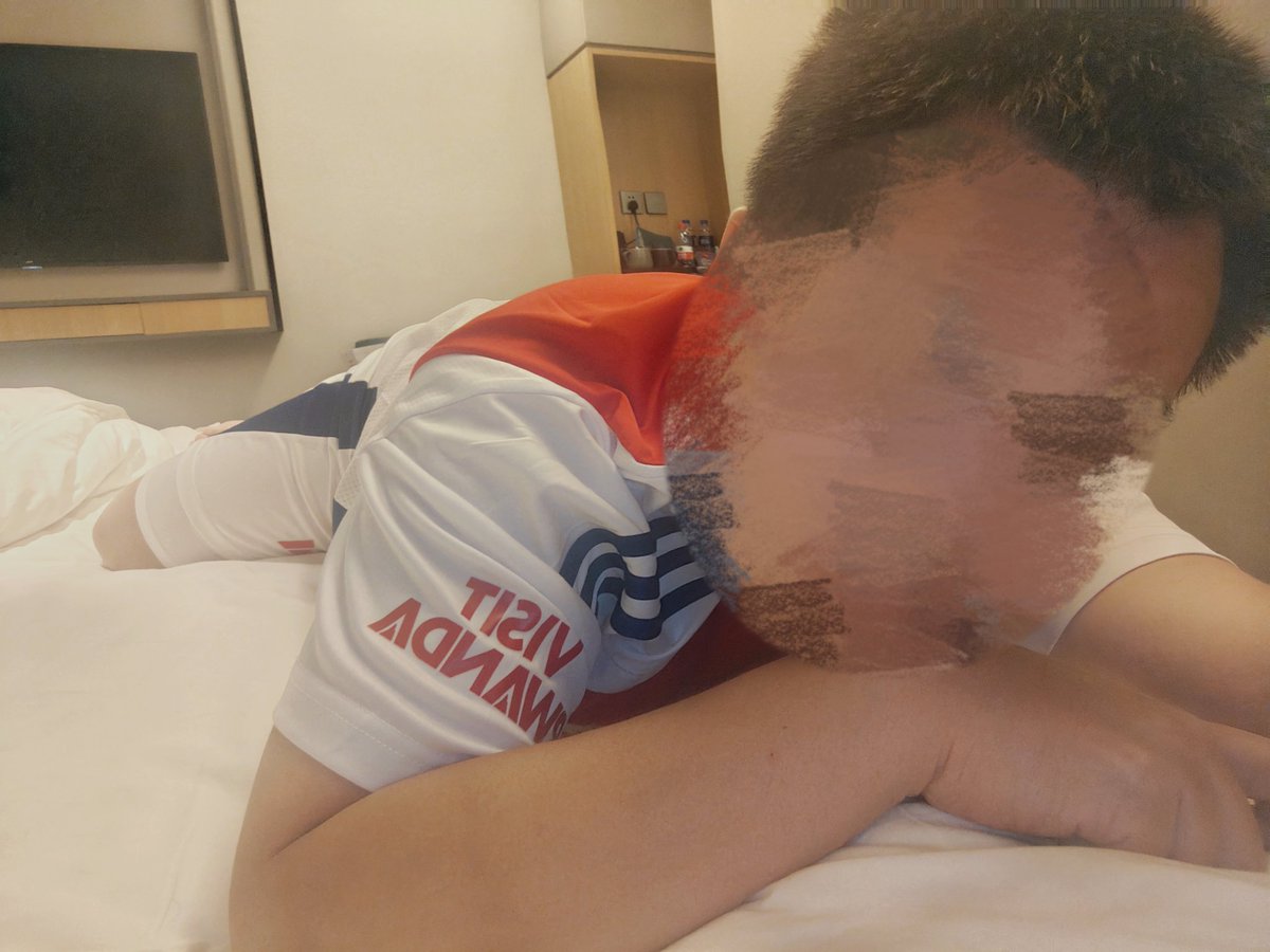 下雨天的周末，好无聊(=_=)