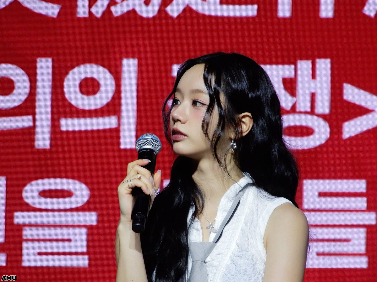 amu01888's tweet image. 250719
Hyeriโs Studio in HK
์ด๋ป๊ฒ ์ด๋ ๊ฒ ์์๊ธธ ์ ์์ด?!
@hyeriherihey
#ํ๋ฆฌ #Hyeri #ๆ ๅฉ