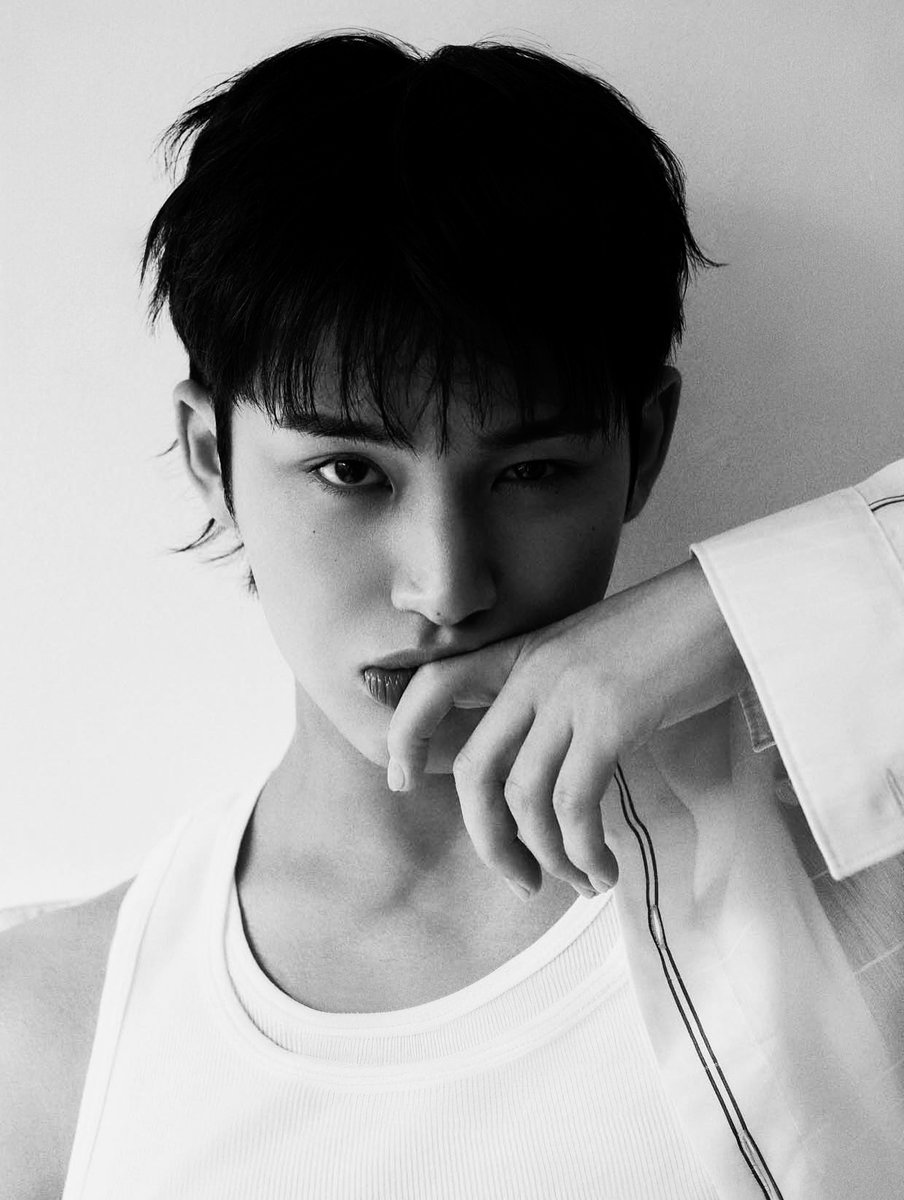 ㅤㅤㅤ ㅤㅤ
A lot of perfectionism is masked fear of failure. you will never succeed if you do not let yourself fail •
ㅤㅤㅤㅤ ㅤㅤㅤ