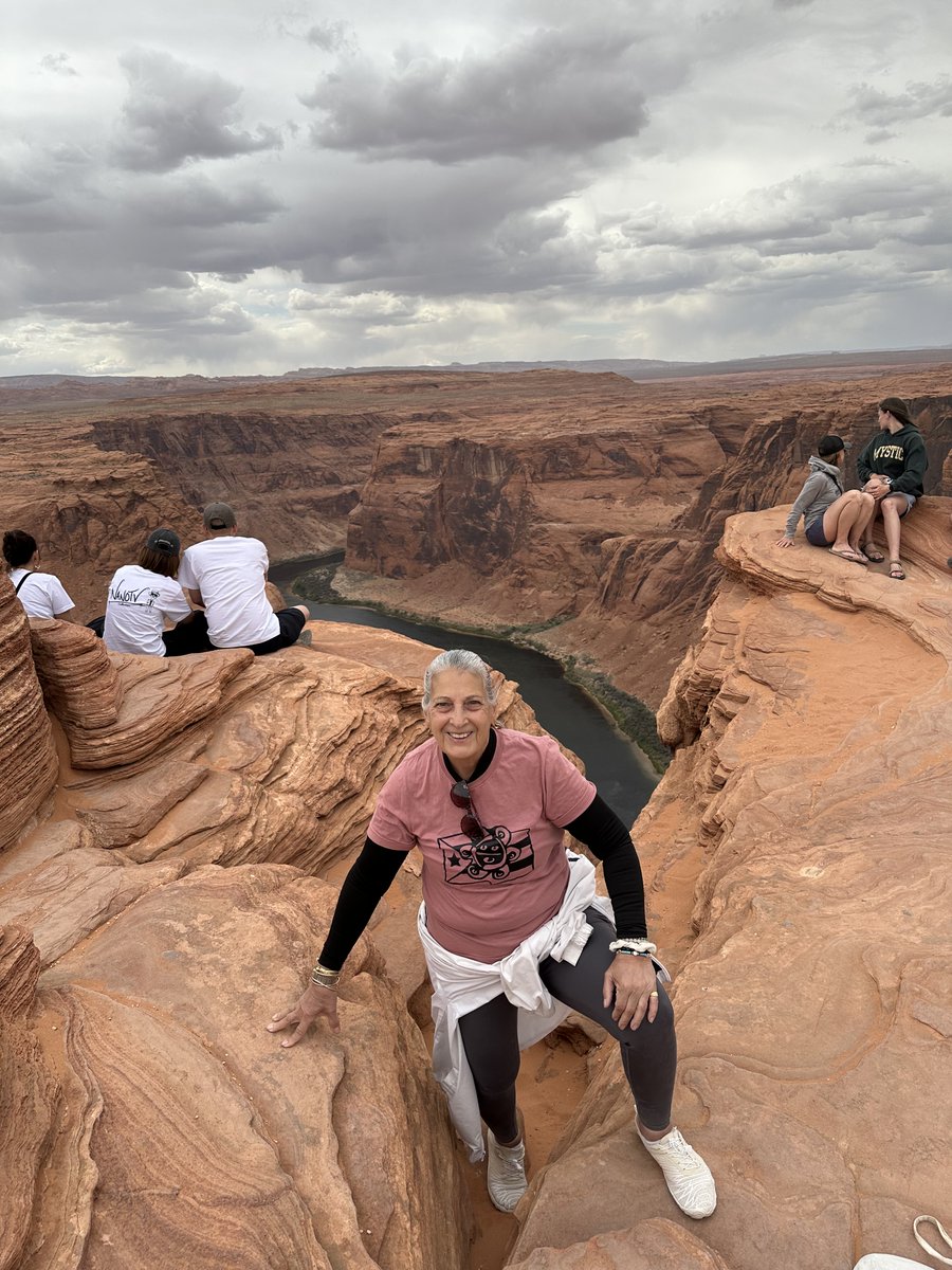 MontefioreOrtho's tweet image. Meet Ida — a true force of nature. 💪
At 75 years old, she’s an avid yoga and Tai Chi enthusiast who recently underwent a right total hip replacement with Dr. Alvarado. Just months later, she’s not only back to her active lifestyle - she hiked the Grand Canyon over multiple…