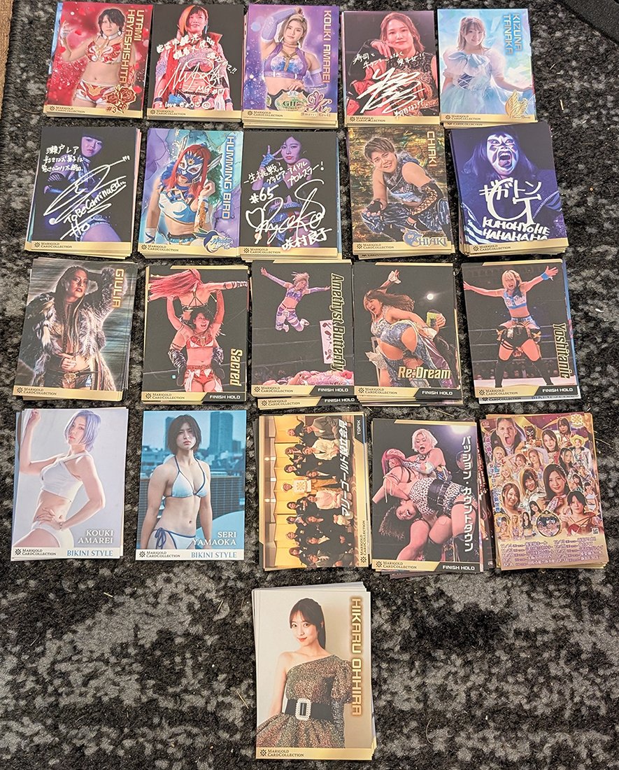 JoshiPuro's tweet image. 268 Marigold Card Collection base cards. Finally put in order. On sale tomorrow. Don't miss it!
